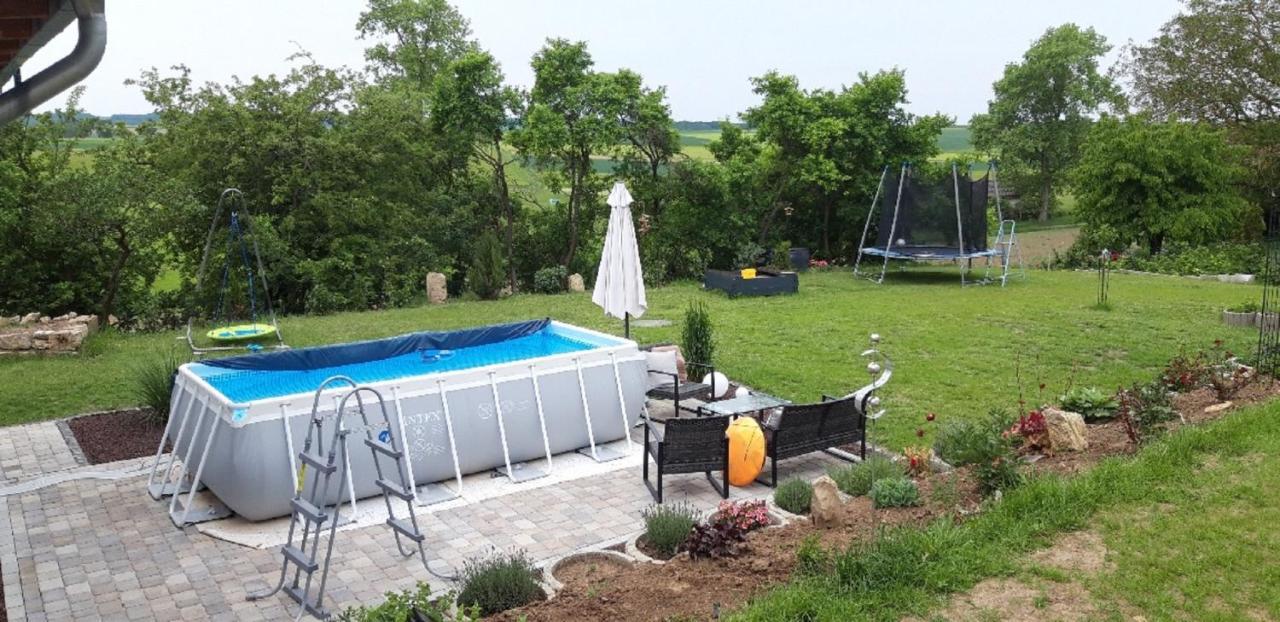 Ferienwohnung Frau Klara Hofheim in Unterfranken Exterior photo